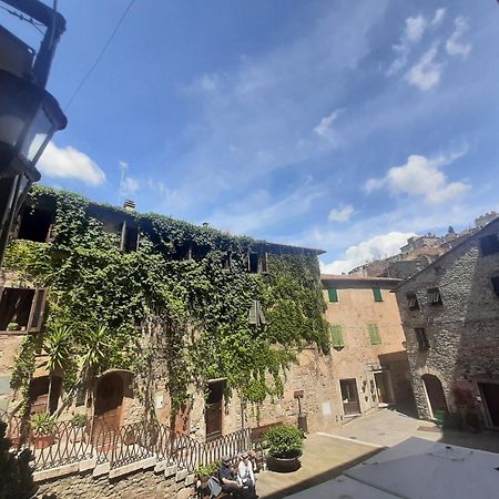 La Piazzetta Toscana B&B Кампілья-Мариттіма Екстер'єр фото